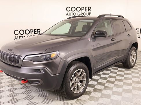 Used 2023 Jeep Cherokee Trailhawk w/ Trailer Tow Group image 12