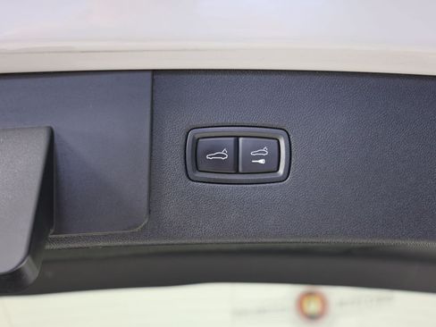 Used 2020 Porsche Cayenne S AWD/4WD image 34
