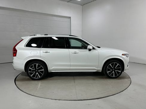 Used 2018 Volvo XC90 T6 Momentum w/ Convenience Package AWD/4WD image 38