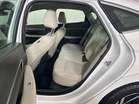 Used 2024 Hyundai Sonata SEL w/ Convenience Package image 11