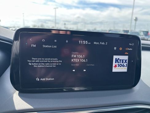 Used 2023 Hyundai Santa Fe SEL image 24