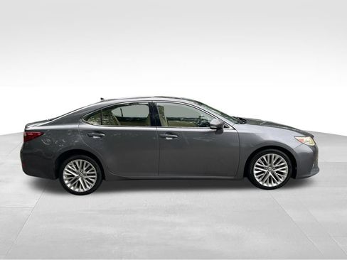 Used 2013 Lexus ES 350 w/ Luxury Pkg FWD image 5