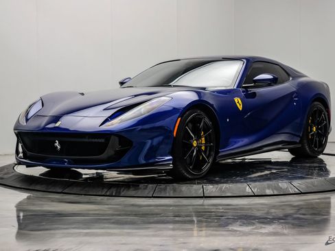 Used 2023 Ferrari 812 GTS RWD image 7