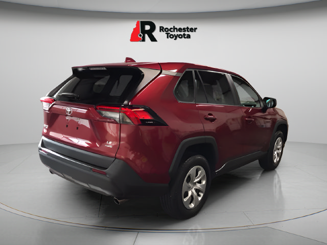 Used 2022 Toyota RAV4 LE AWD/4WD image 7