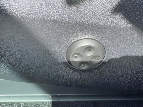 Certified 2025 Mercedes-Benz GLC 350e 4MATIC image 23