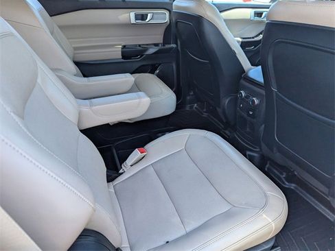 Used 2020 Ford Explorer Limited w/ Class III Trailer Tow Package image 13