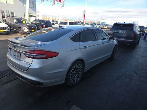 Used 2017 Ford Fusion Titanium image 3