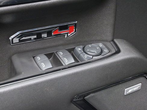 Used 2024 GMC Sierra 1500 AT4 w/ Technology Package image 11