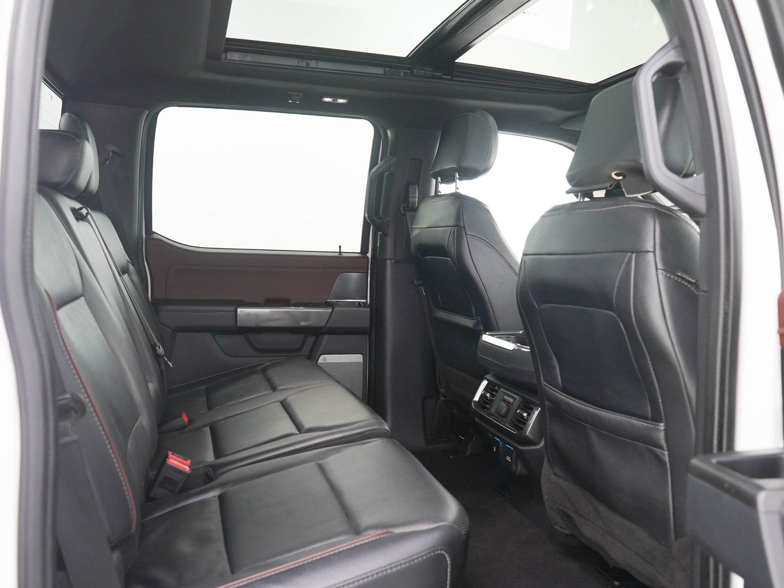 Used 2023 Ford F150 Lariat w/ Equipment Group 502A High AWD/4WD image 13