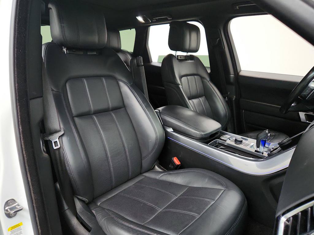 Used 2018 Land Rover Range Rover Sport Supercharged AWD/4WD image 28