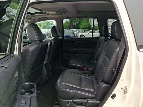 Used 2017 Honda Pilot Elite image 10