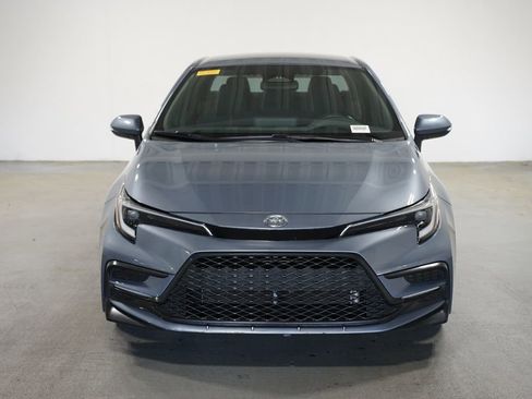 Used 2024 Toyota Corolla SE image 2