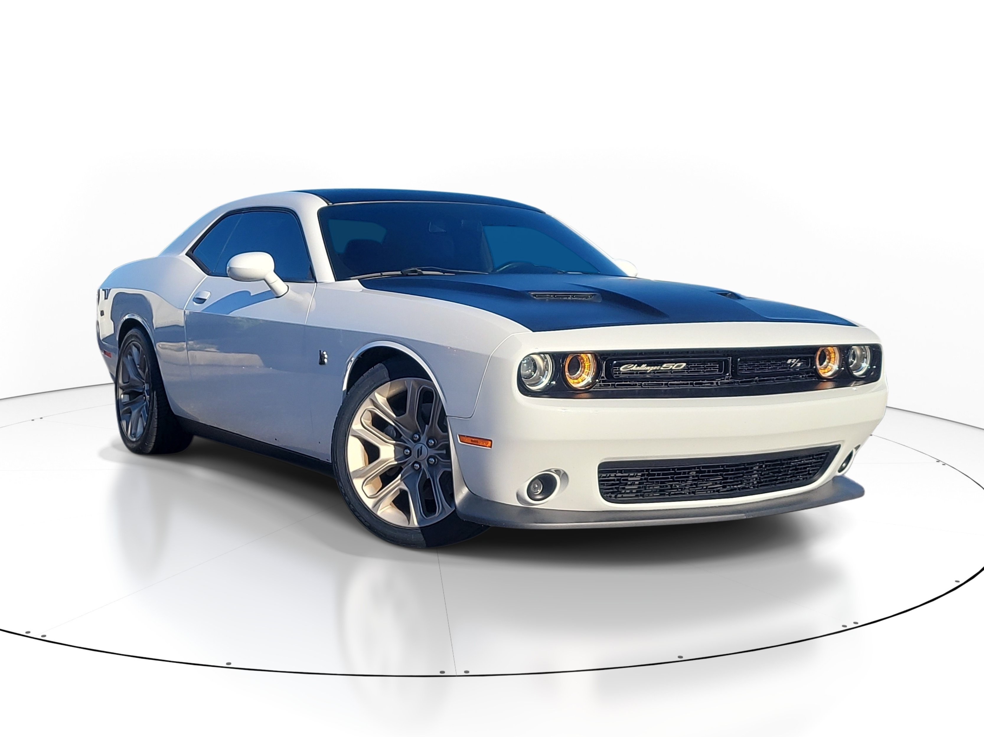 Used 2020 Dodge Challenger R/T Scat Pack RWD image 1