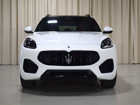 Used 2023 Maserati Grecale Modena AWD/4WD image 8