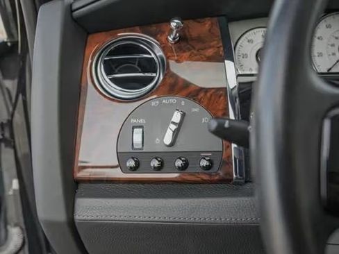 Certified 2016 Rolls-Royce Ghost Extended Wheelbase image 27