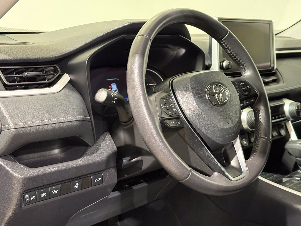 Certified 2024 Toyota RAV4 XLE w/ Convenience Package AWD/4WD image 17