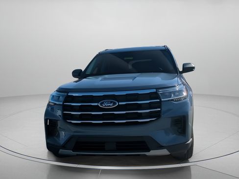 New 2026 Ford Explorer Active image 8