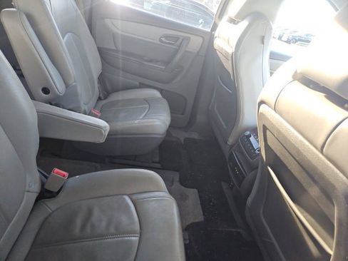 Used 2016 Chevrolet Traverse LT image 6