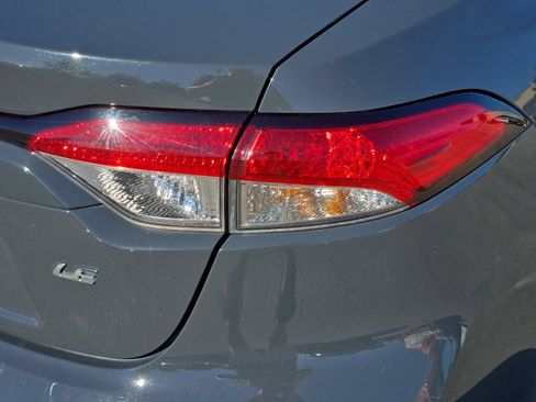 Certified 2025 Toyota Corolla LE FWD image 24