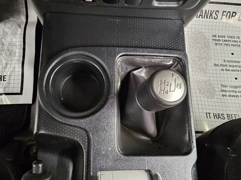 Used 2013 Toyota FJ Cruiser 4WD w/ Upgrade Pkg image 19