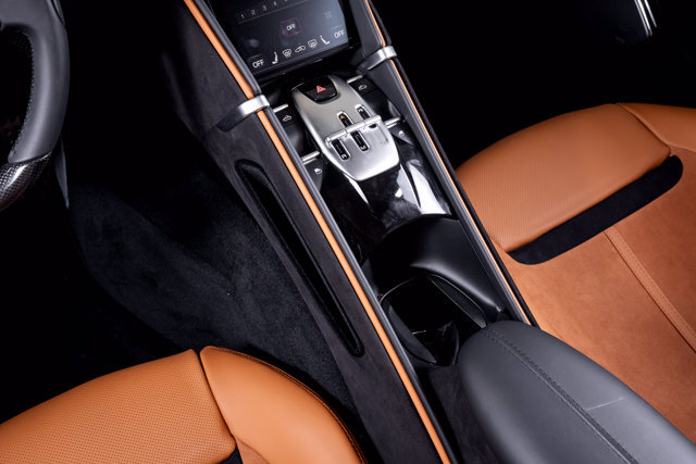 Certified 2024 Ferrari Roma Spider RWD image 31