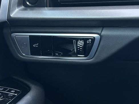 New 2026 Cadillac Vistiq Luxury image 21