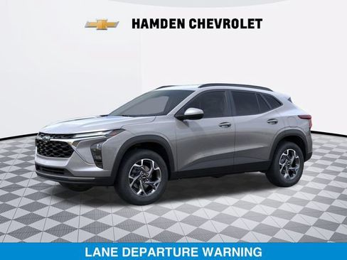 New 2026 Chevrolet Trax LT w/ Driver Confidence Package FWD image 2