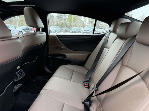 Used 2025 Lexus ES 350 Premium w/ Premium Package image 15