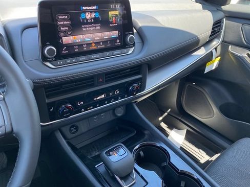 New 2026 Nissan Rogue SV AWD/4WD image 17