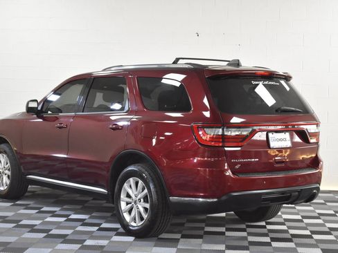 Used 2019 Dodge Durango SXT image 3