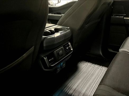 Used 2022 Ford F150 XLT w/ Equipment Group 302A High image 11