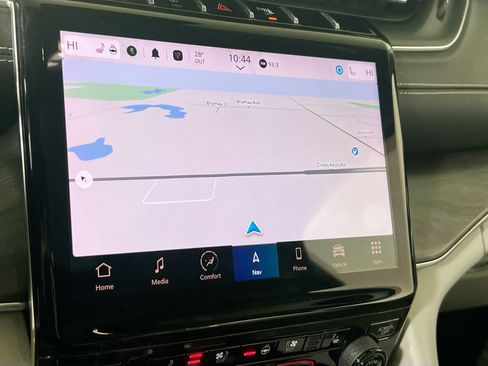 Used 2023 Jeep Grand Cherokee Overland AWD/4WD image 13