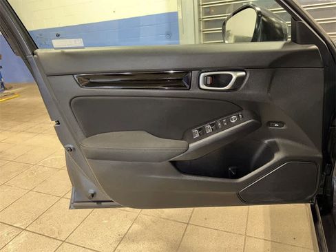 Used 2022 Honda Civic EX image 28