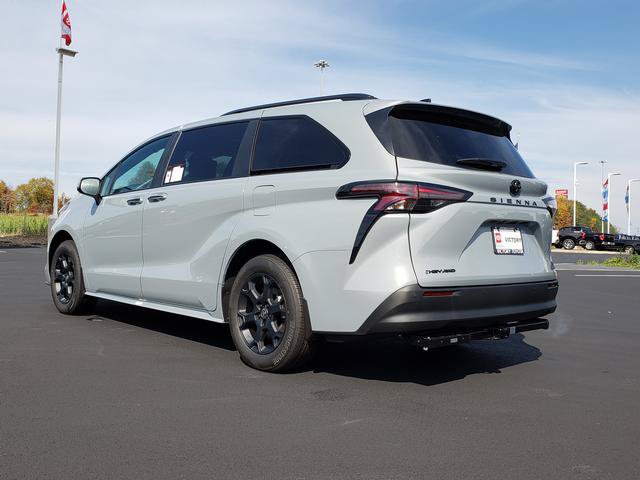 New 2026 Toyota Sienna XLE Woodland Edition AWD/4WD image 8