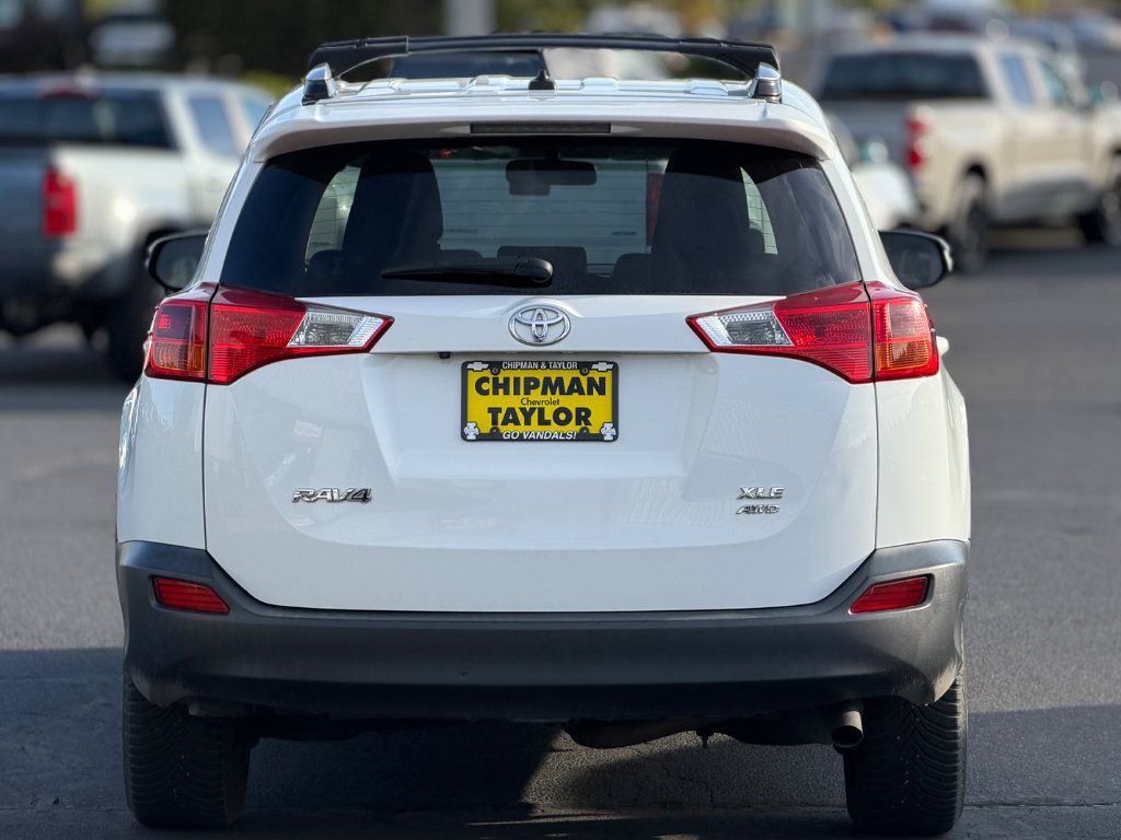 Used 2015 Toyota RAV4 XLE AWD/4WD image 17