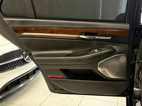 Used 2017 Genesis G90 5.0 Ultimate image 36