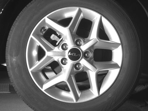 Used 2025 Kia Soul LX w/ LX Technology Package FWD image 15
