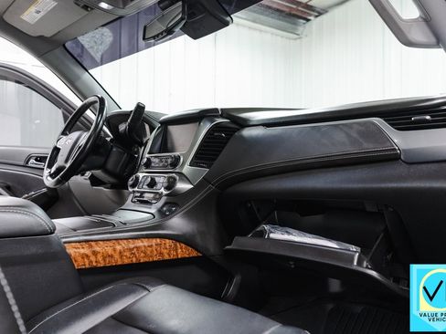 Used 2020 Chevrolet Tahoe Premier image 40