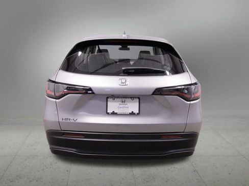 Certified 2024 Honda HR-V LX image 5