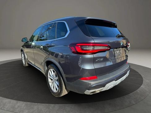 Used 2021 BMW X5 xDrive40i w/ Premium Package AWD/4WD image 3