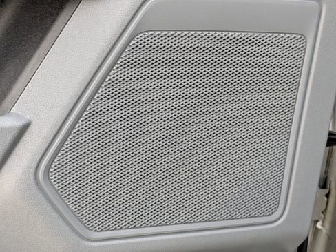 Used 2024 Ford F250 XLT image 13