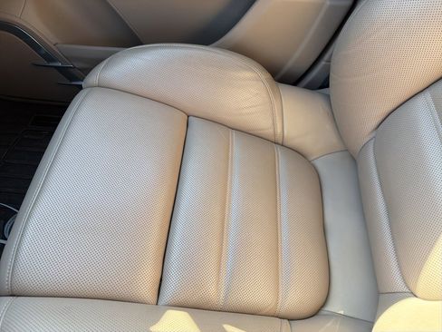 Used 2014 Porsche Cayenne Turbo S image 33