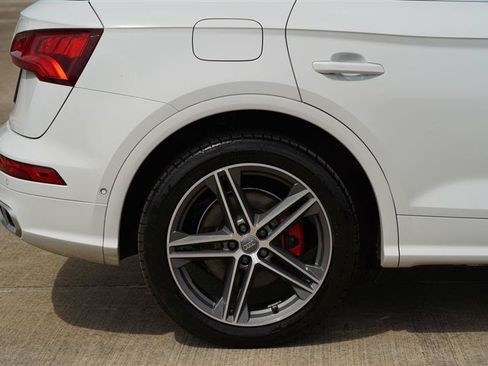 Used 2019 Audi SQ5 Prestige AWD/4WD image 23