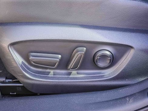 Used 2024 Toyota Camry SE w/ Convenience Package FWD image 21