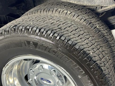 Used 2024 Ford F350 Lariat w/ Lariat Ultimate Package AWD/4WD image 44