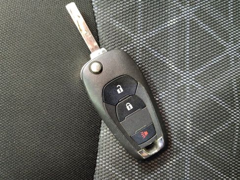 Used 2021 Chevrolet Spark LT image 32