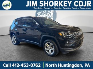 Used 2023 Jeep Compass Latitude image 1