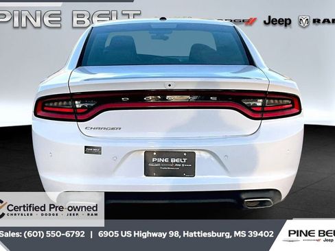 Certified 2022 Dodge Charger SXT image 4