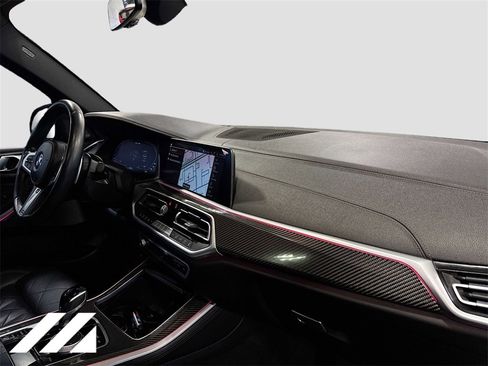 Used 2023 BMW X5 M50i w/ Climate Comfort Package image 33