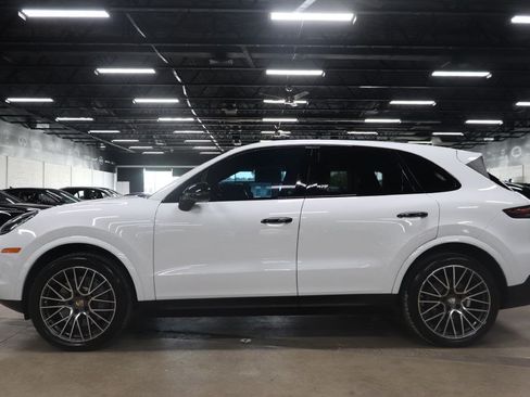 Used 2019 Porsche Cayenne S AWD/4WD image 2